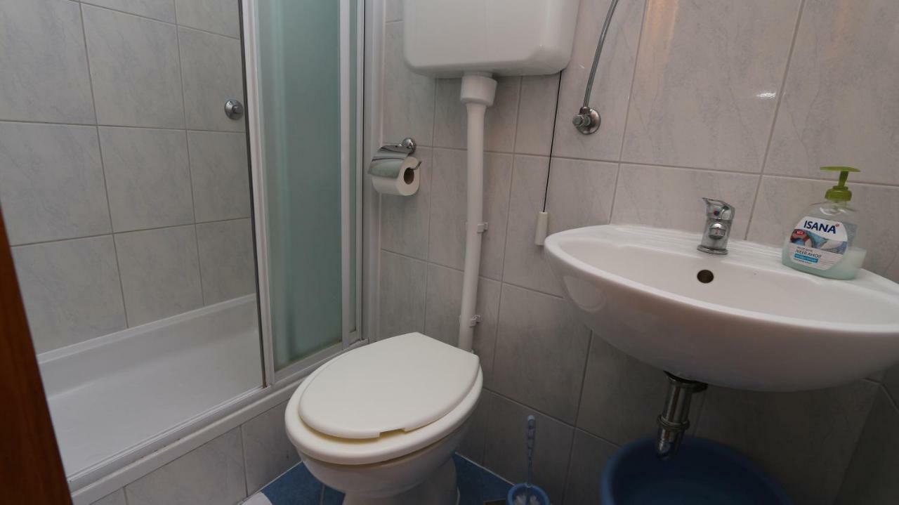 Dinka Guesthouse Makarska Zewnętrze zdjęcie